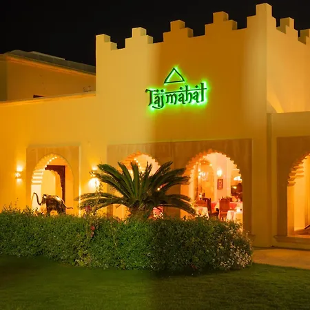 Stella Beach Resort & Spa Makadi Bay-3